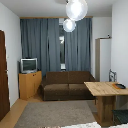 아파트 Lenk *